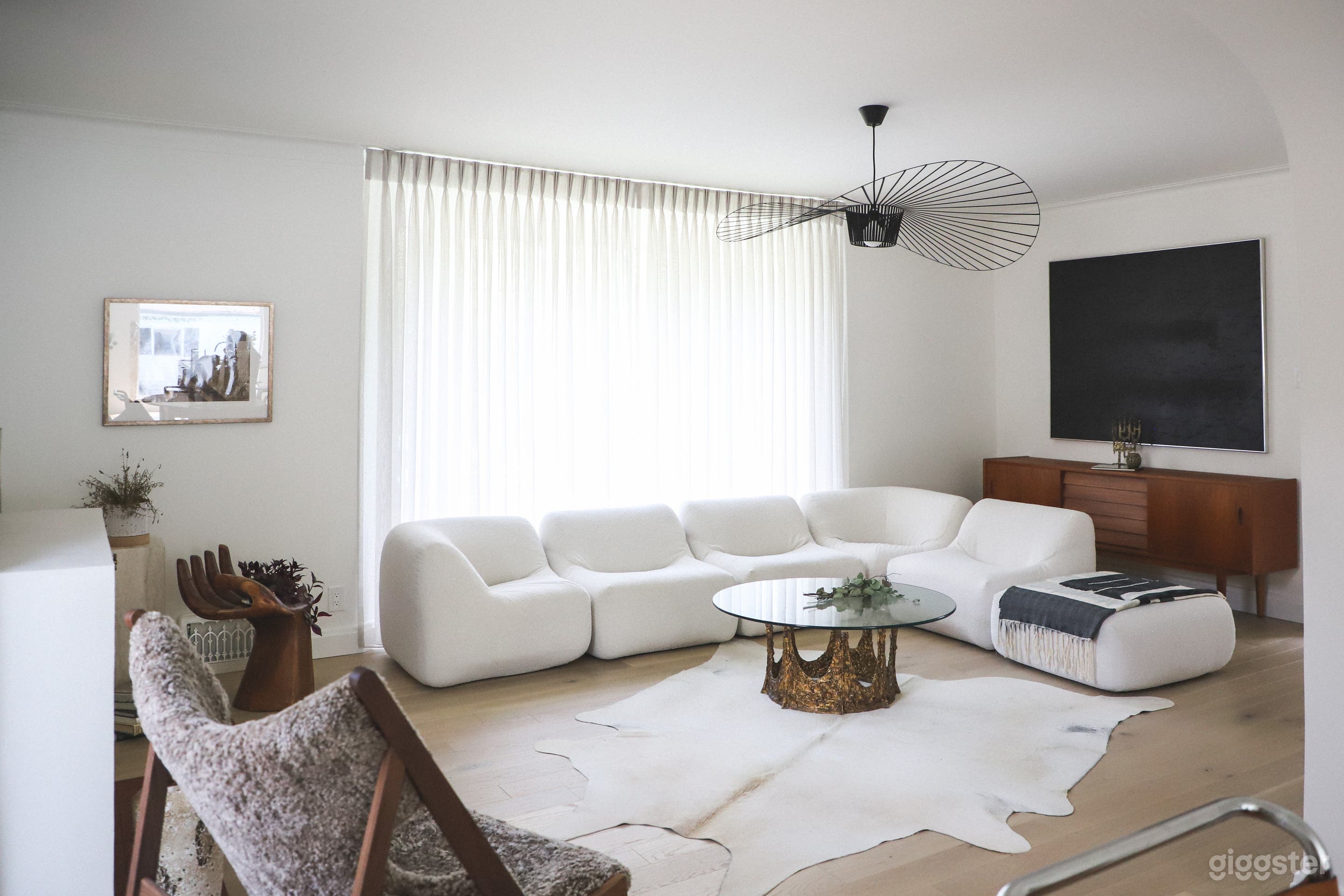 Seventies California Inspired Interior Photo 3