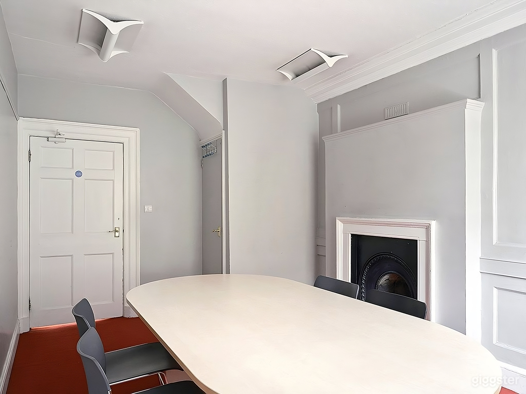 Meeting Room Photo 2