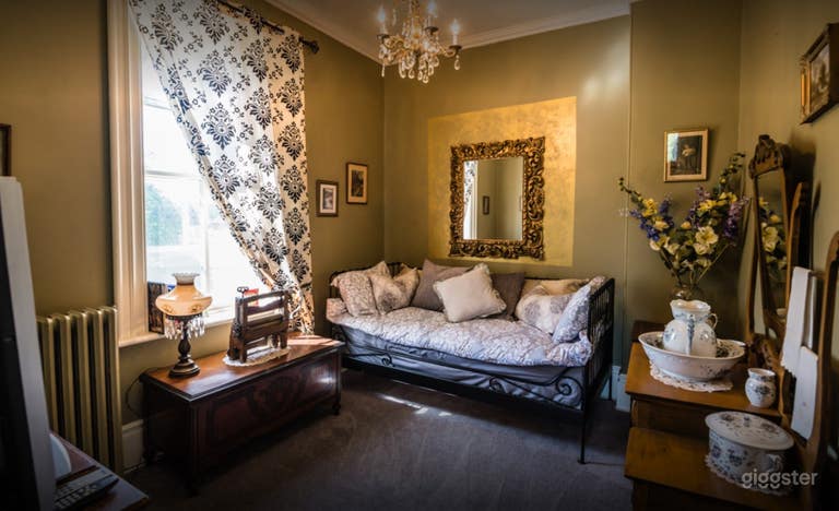  Rustic Indoor Event Space in Stratford 