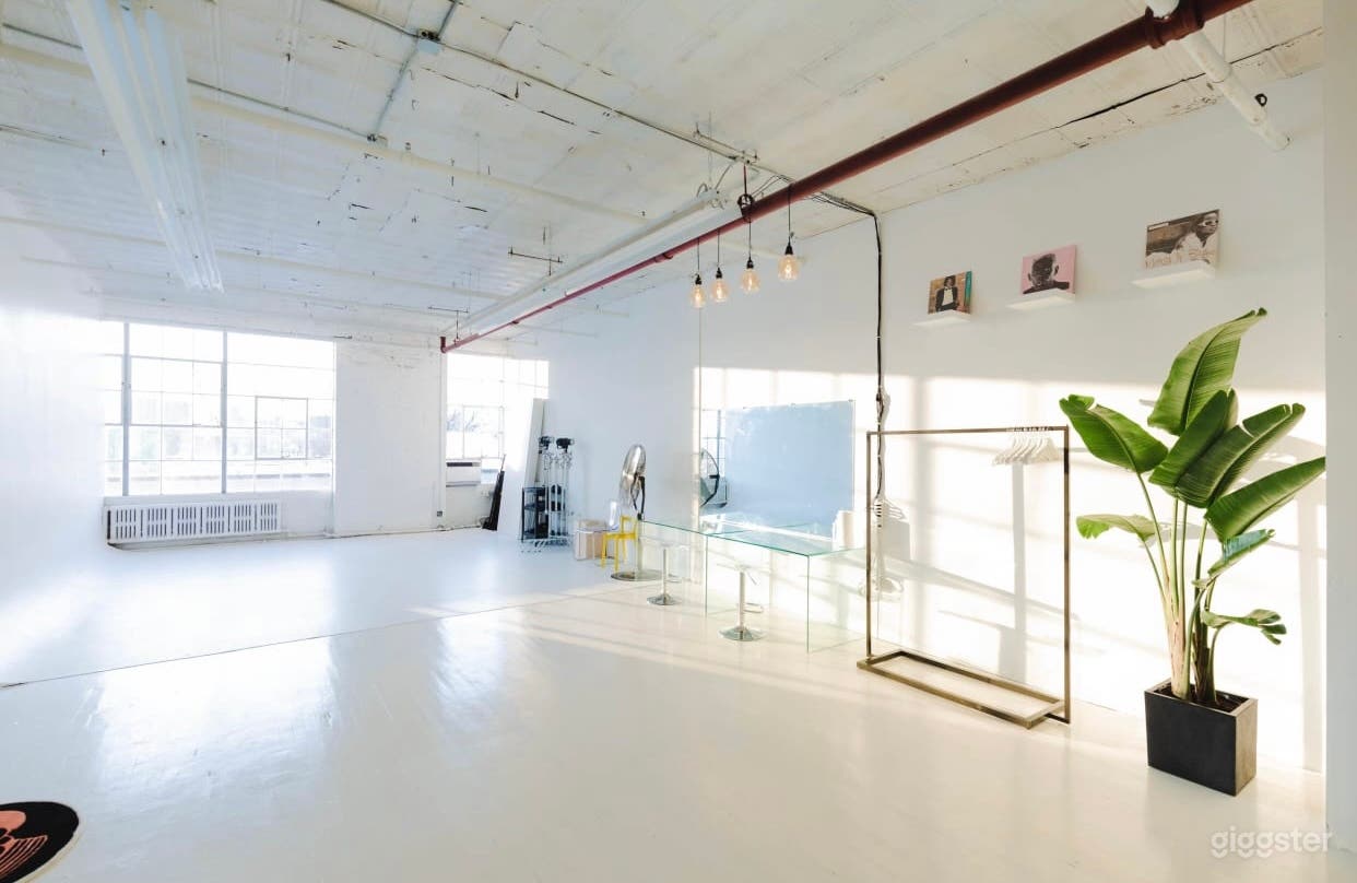 East Williamsburg Daylight Cyclorama Studio 002 Photo 1