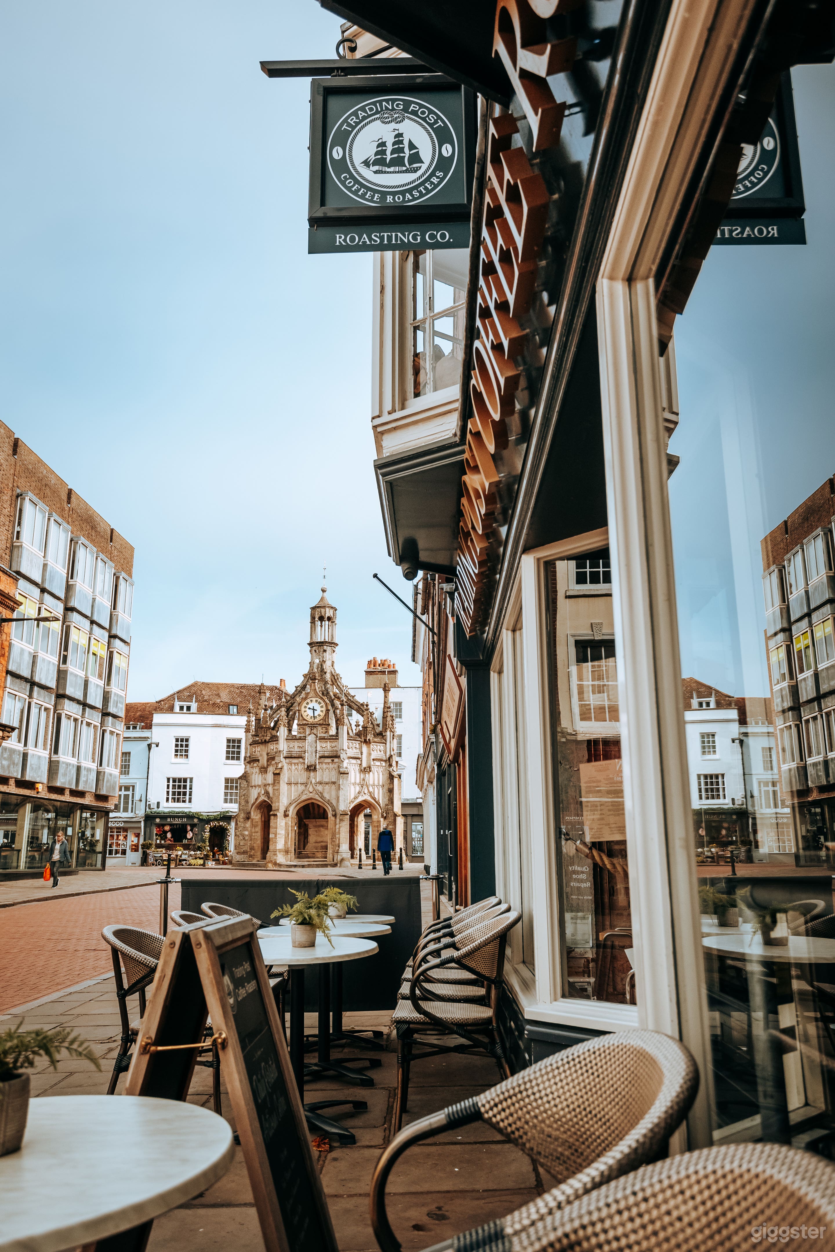 Elegant Rustic Coffee Roastery  Photo 4