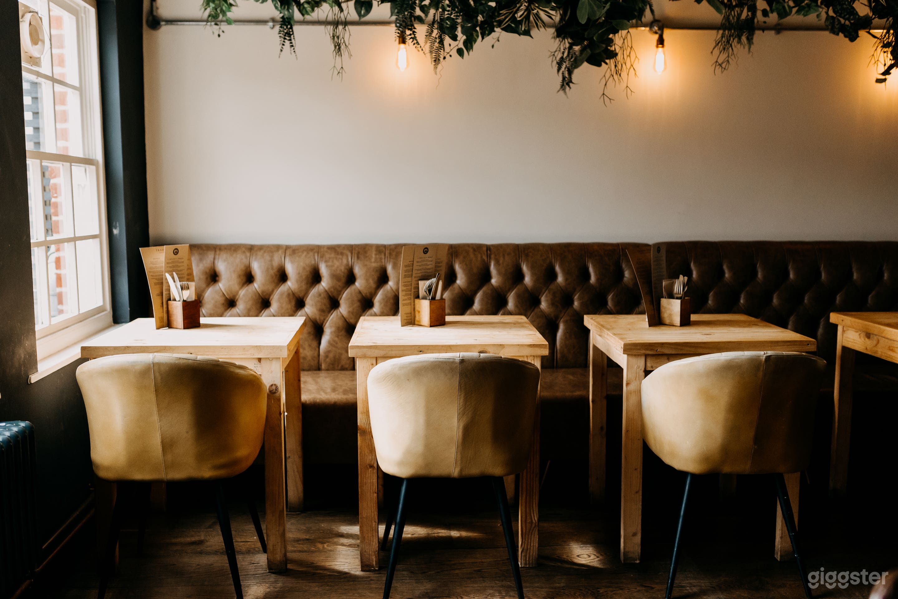 Elegant Rustic Coffee Roastery  Photo 2