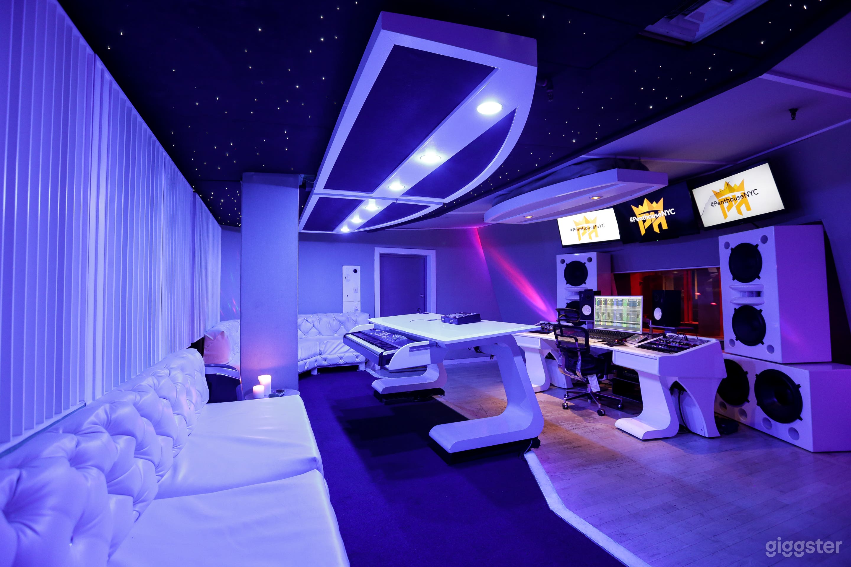 Legendary Studio perched atop Times Square NYC Photo 1