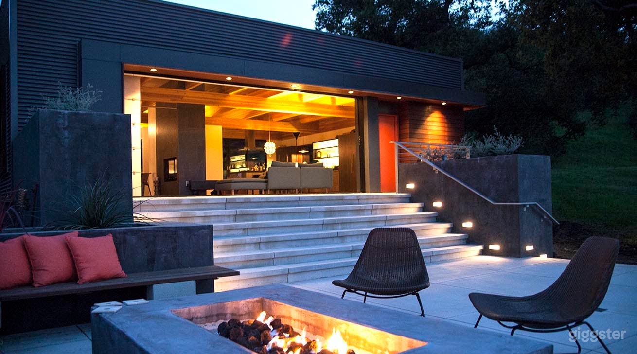 Modern Ranch, Loft Style, Exposed Beams, Airstream Photo 4