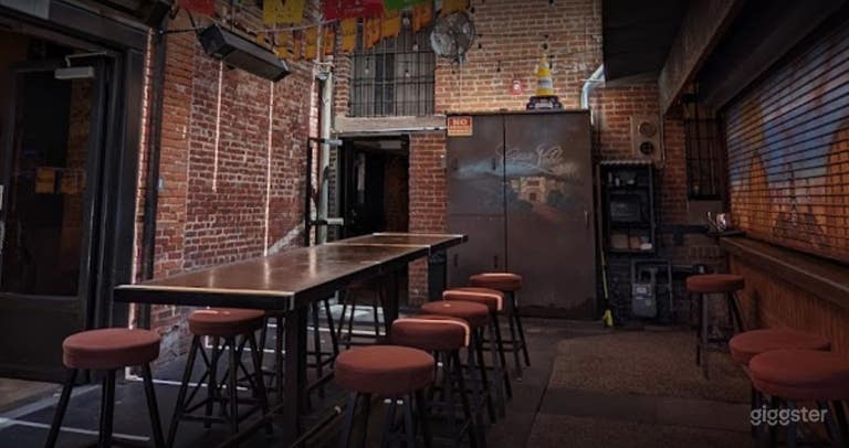  Bright and Warm Outdoor Patio Fullerton 