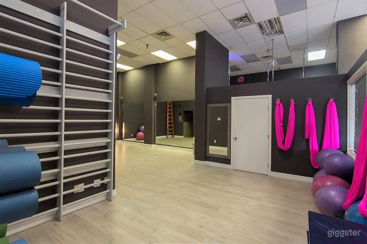 Pole Dance And Fitness Studio Photo 3
