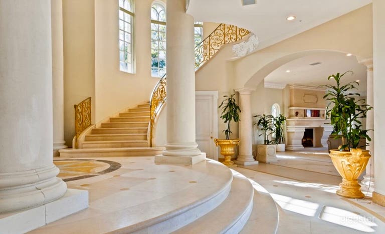  Victorian Stradella Court with Ornate Interior  