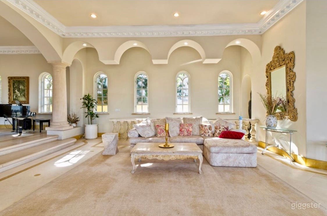 Victorian Stradella Court with Ornate Interior  Photo 2