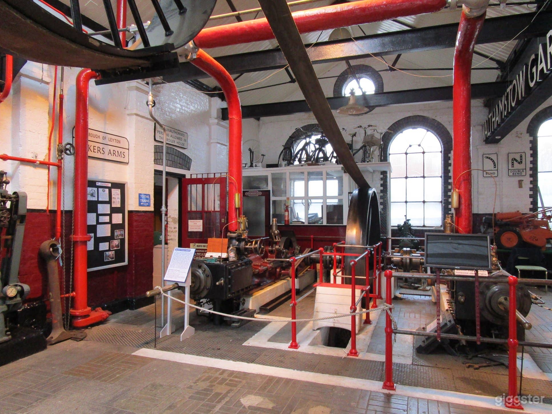 Fascinating Museum in London Photo 2