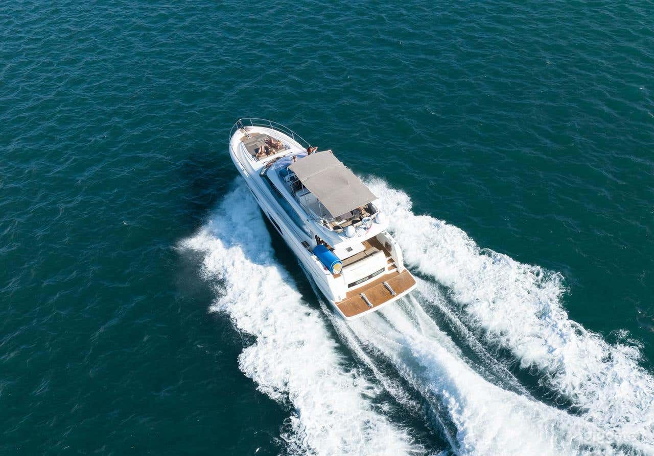 60FT Prestige Yacht Photo 2