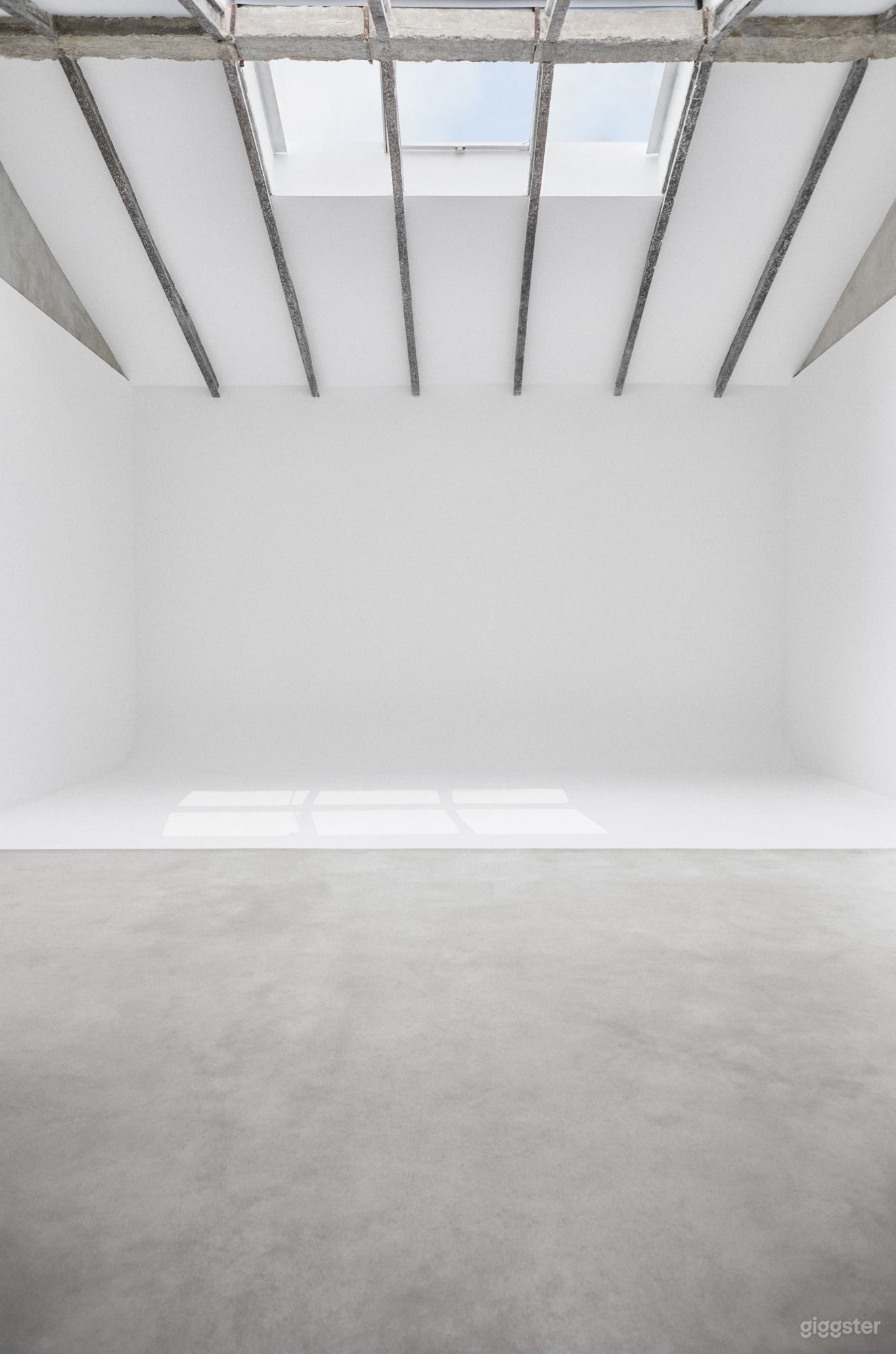 Estudio fotográfico y Espacio para eventos con luz natural Foto 3
