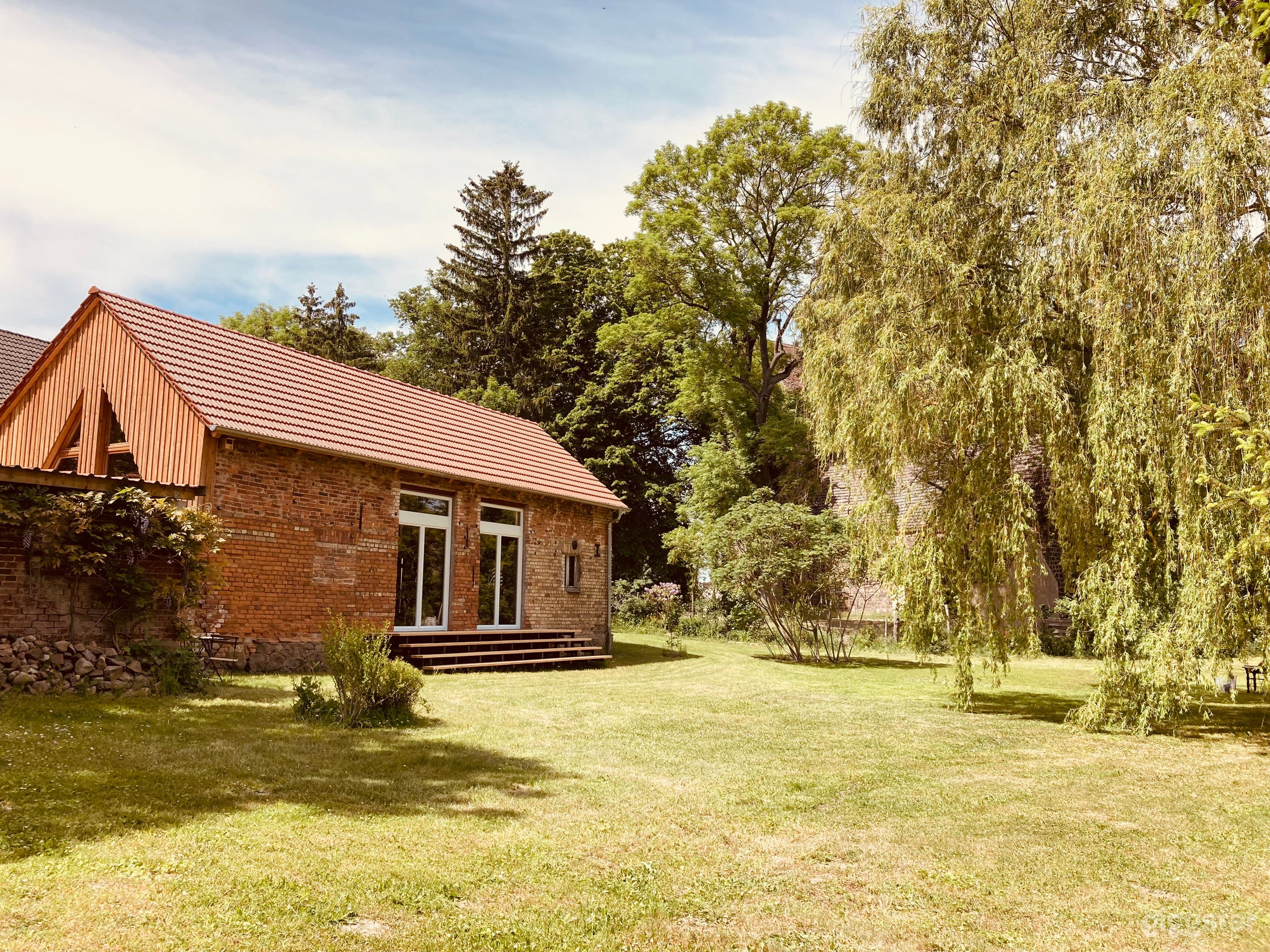 Exclusive Barn & Garden Wedding Venue in Märkische Schweiz Foto 1