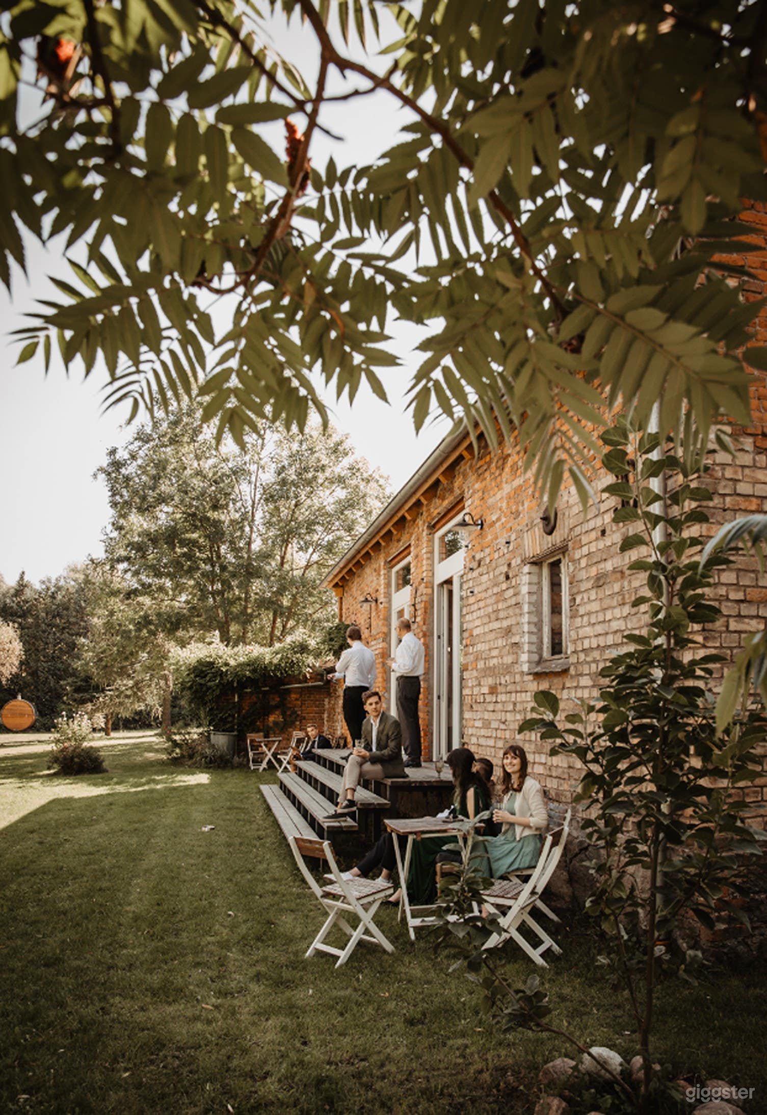 Exclusive Barn & Garden Wedding Venue in Märkische Schweiz Foto 3