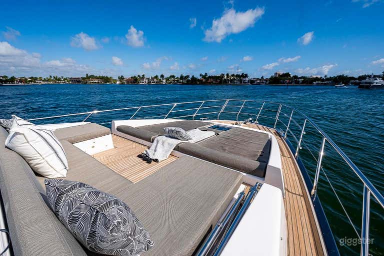  Magnificent 68' Azimut Fly  