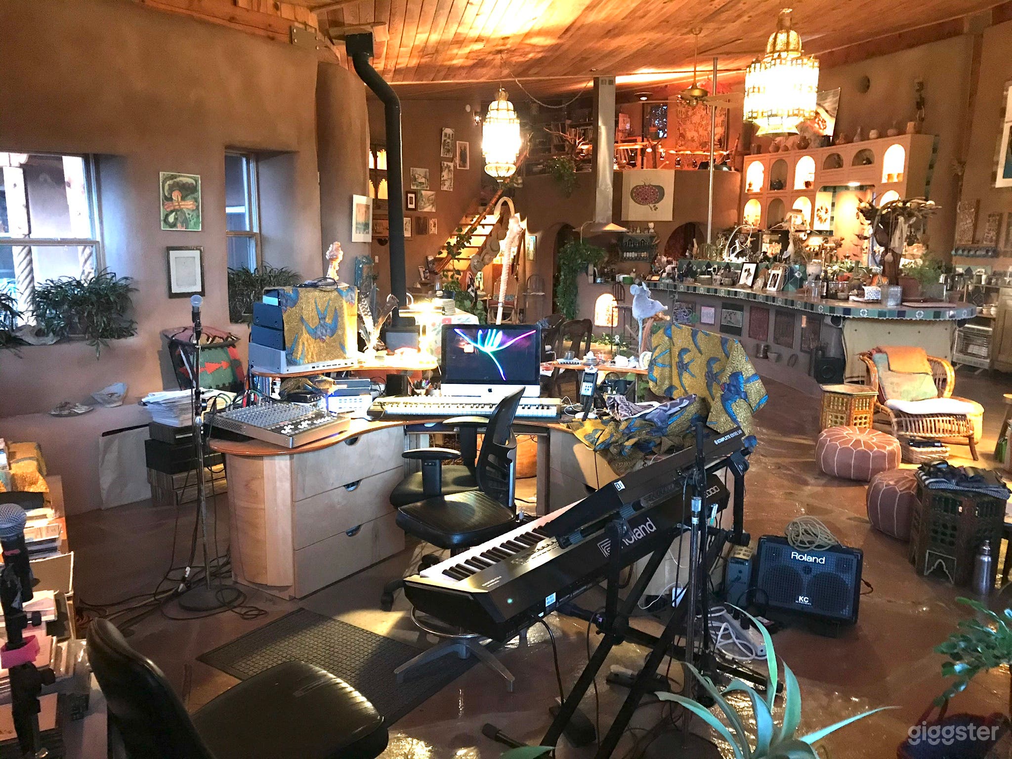 Contemporary Moroccan round home-scenic location  Photo 1