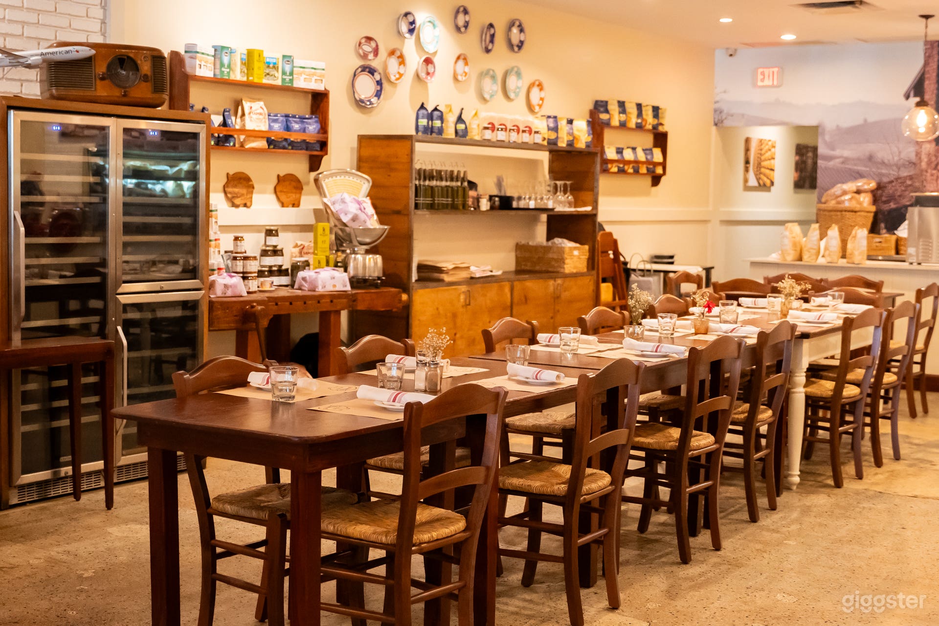 Elegant Italian Eatery in Coral Gables Photo 3