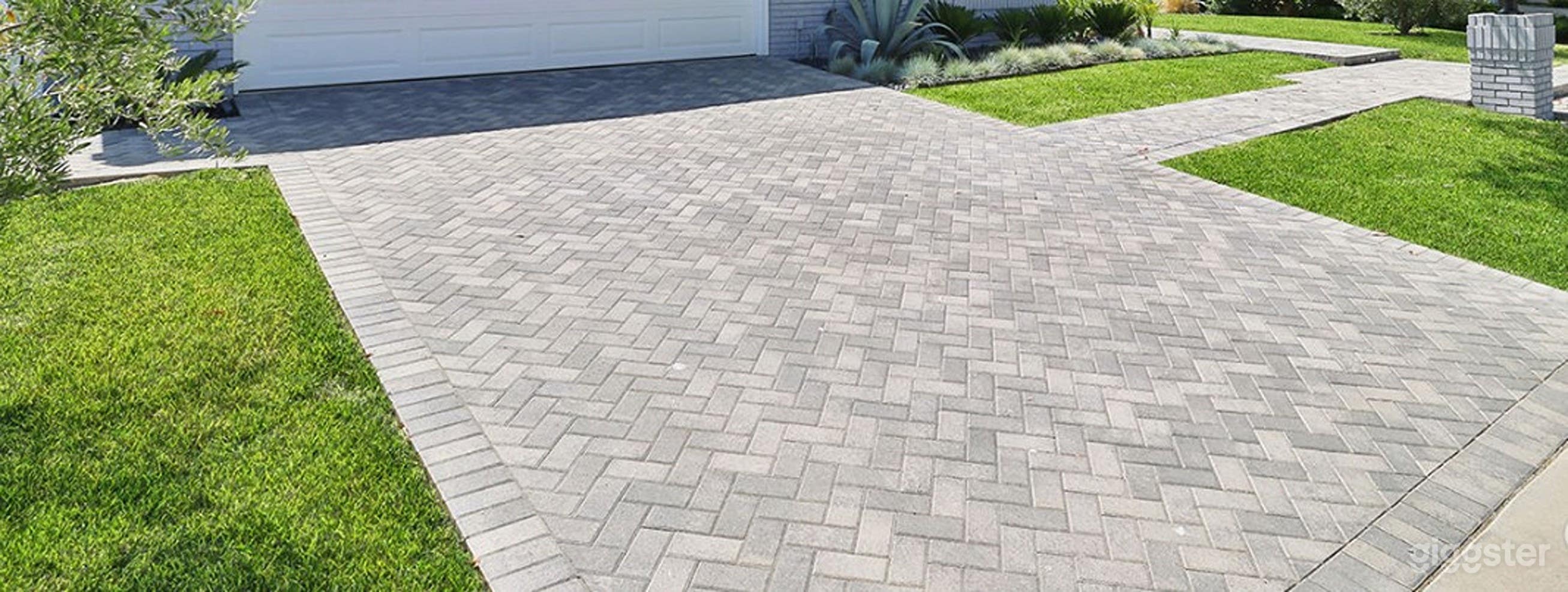 Versatile Outdoor Space Photo 3