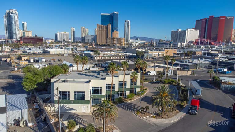  Henry Small Meeting Room – for Team Meetings & Interviews 