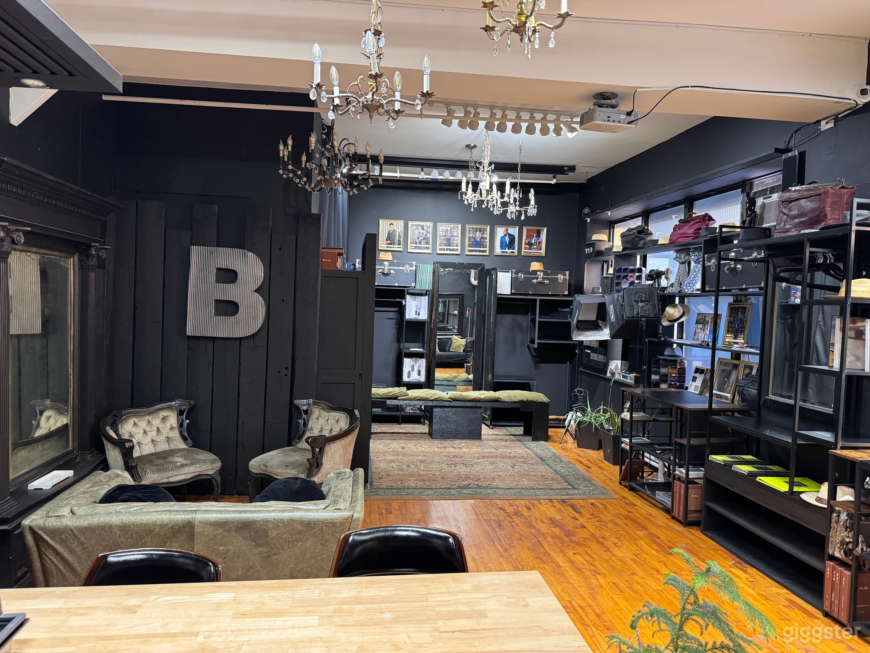 Sunny loft with Lounge, Kitchen&amp;Dine and more Photo 1