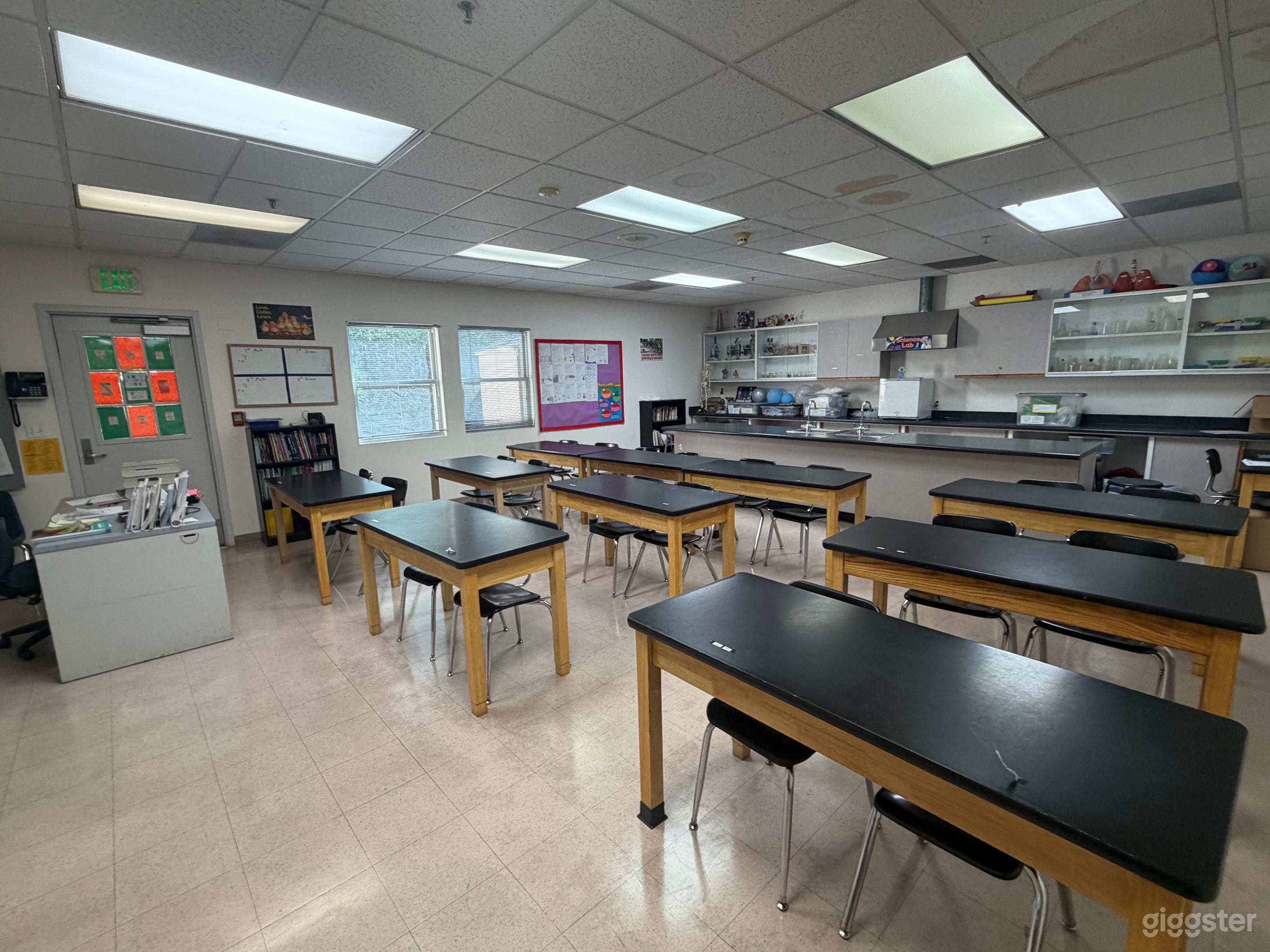 School, Auditorium, Classrooms, Basketball, Soccer Photo 4
