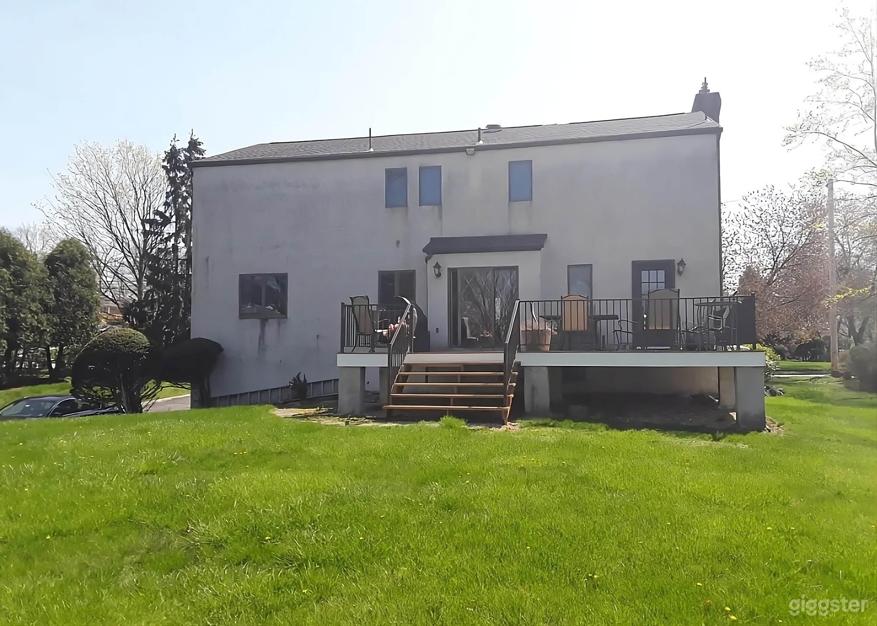 Spacious and Serene Backyard Oasis Photo 4