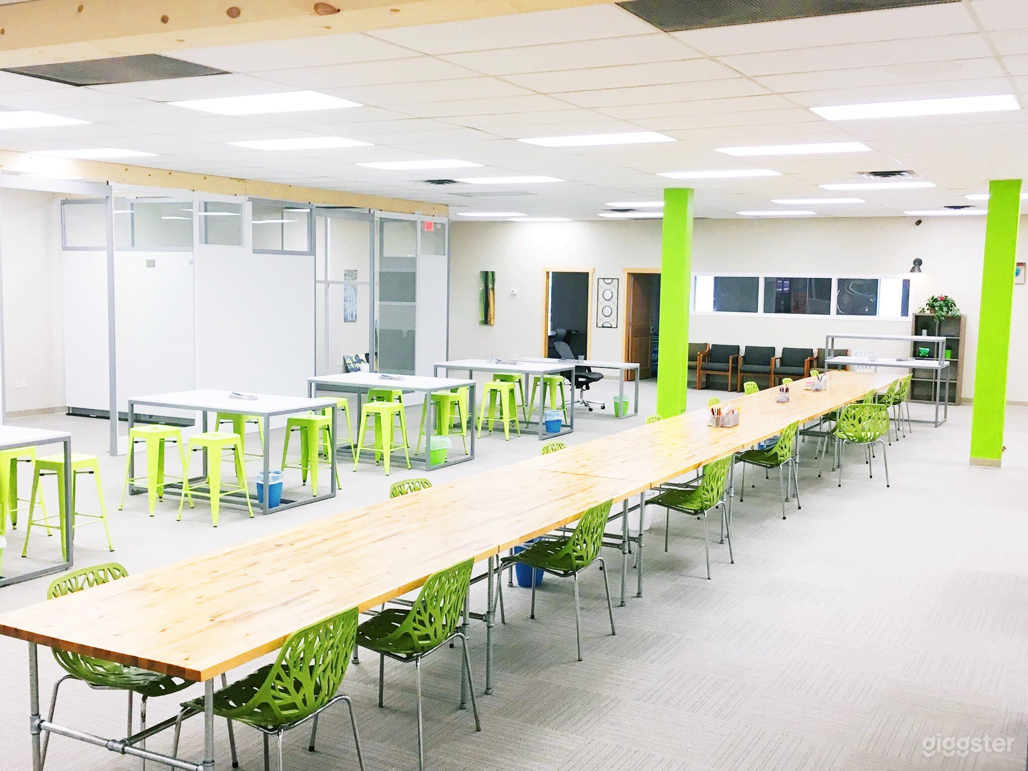 The Green Room - Open Space Photo 3