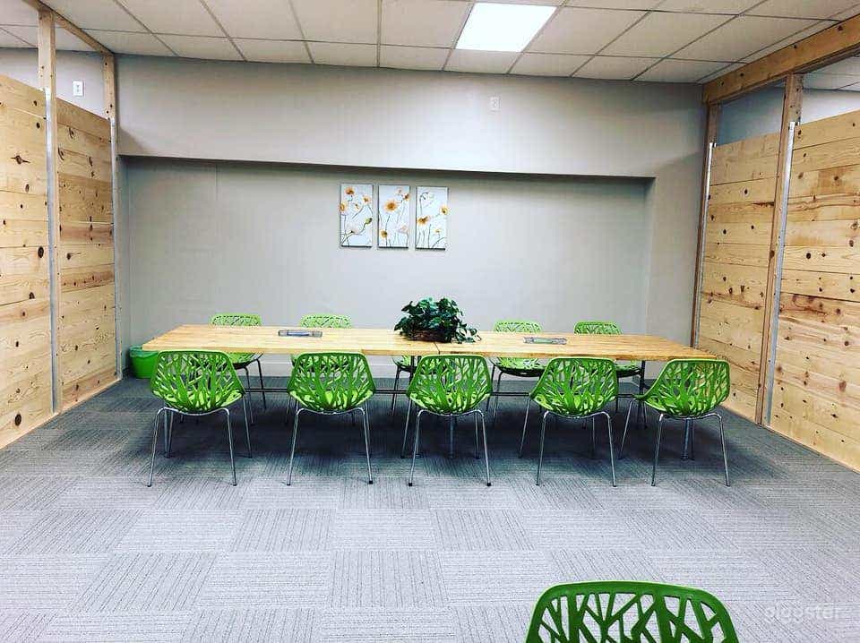 The Green Room - Open Space Photo 1