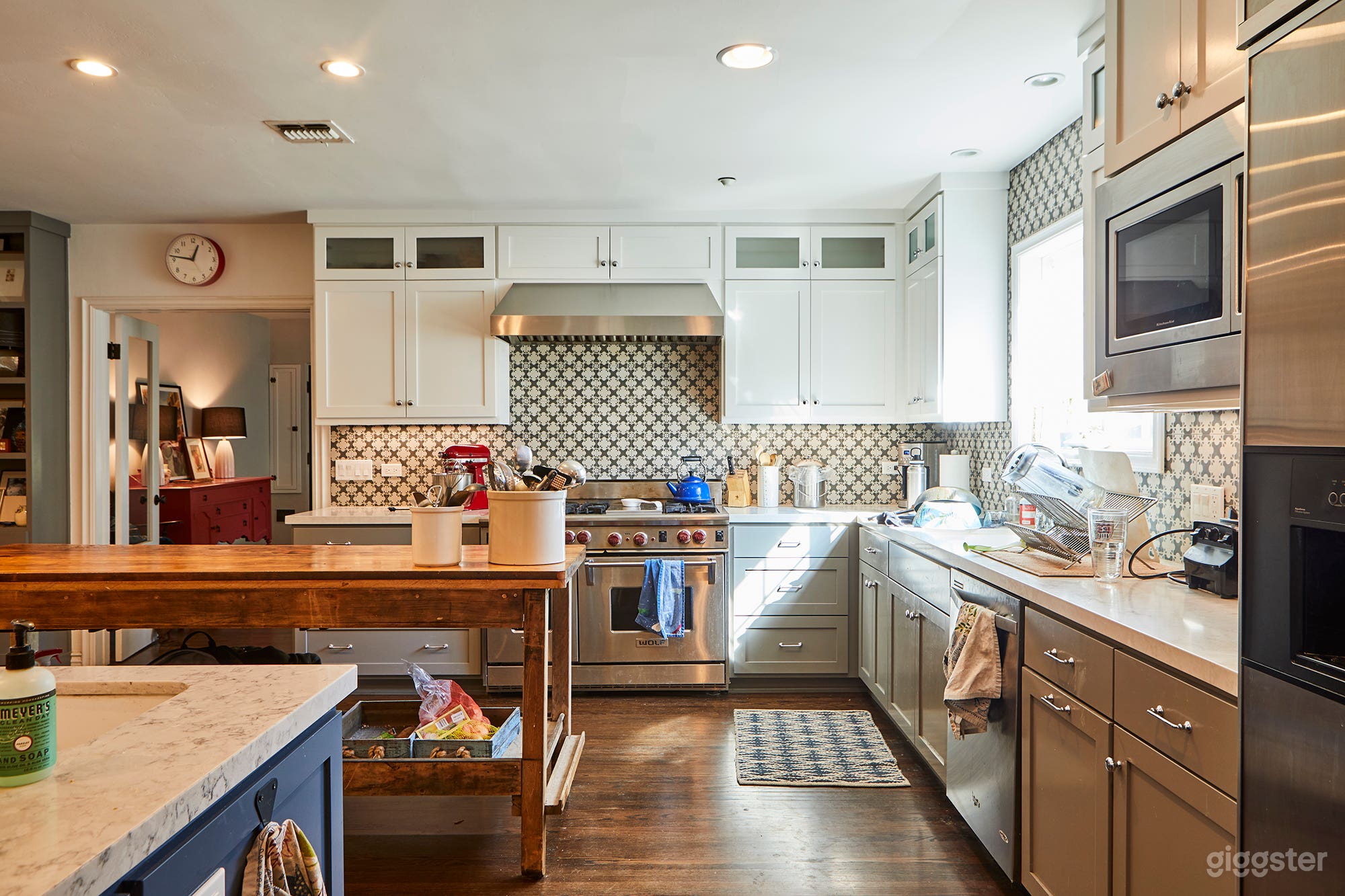 Country Kitchen Photo 1