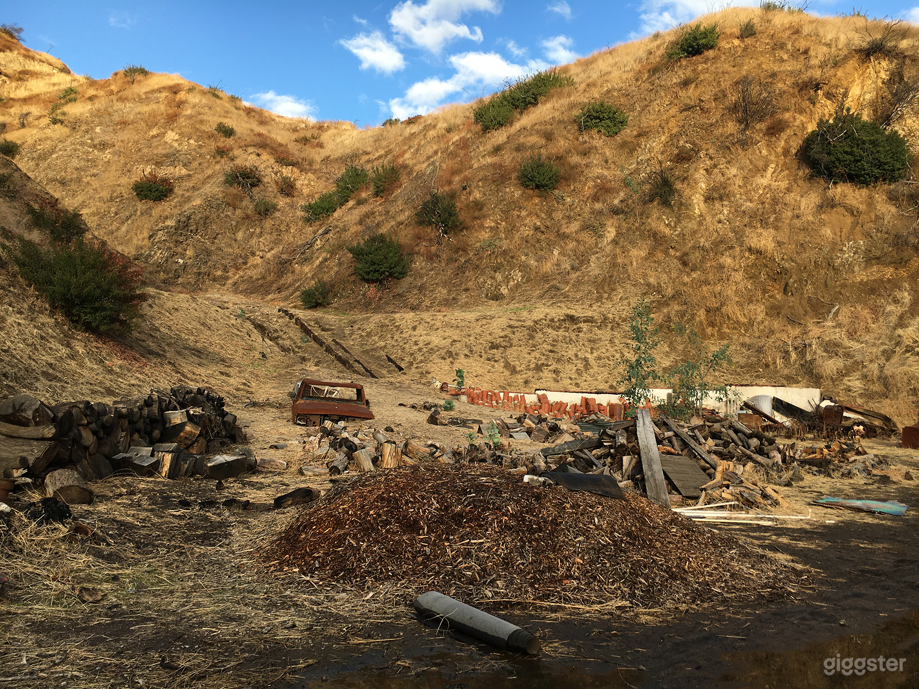 Post Apocalyptic Junkyard ~  Photo 1