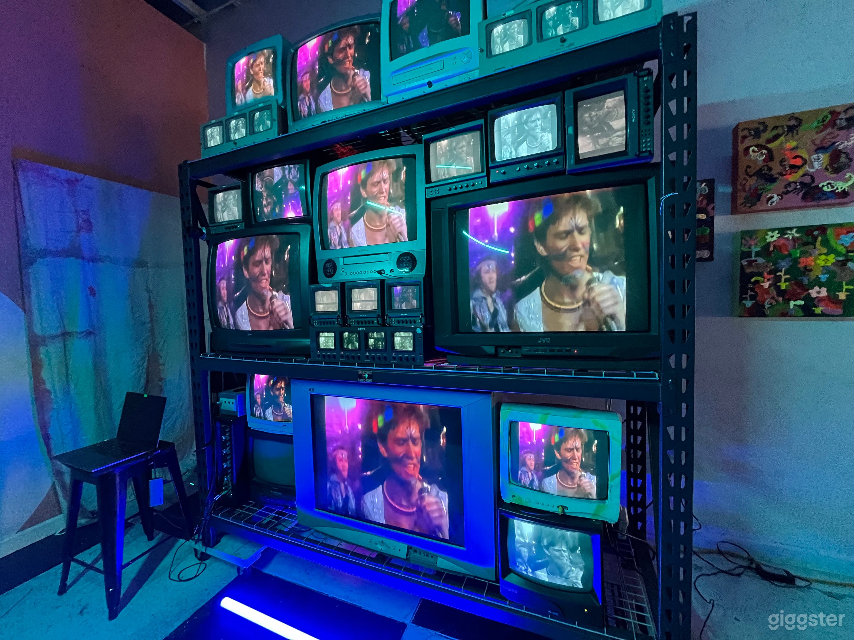 TV Wall (customizable) + Bar/Event/Karaoke Space Photo 3