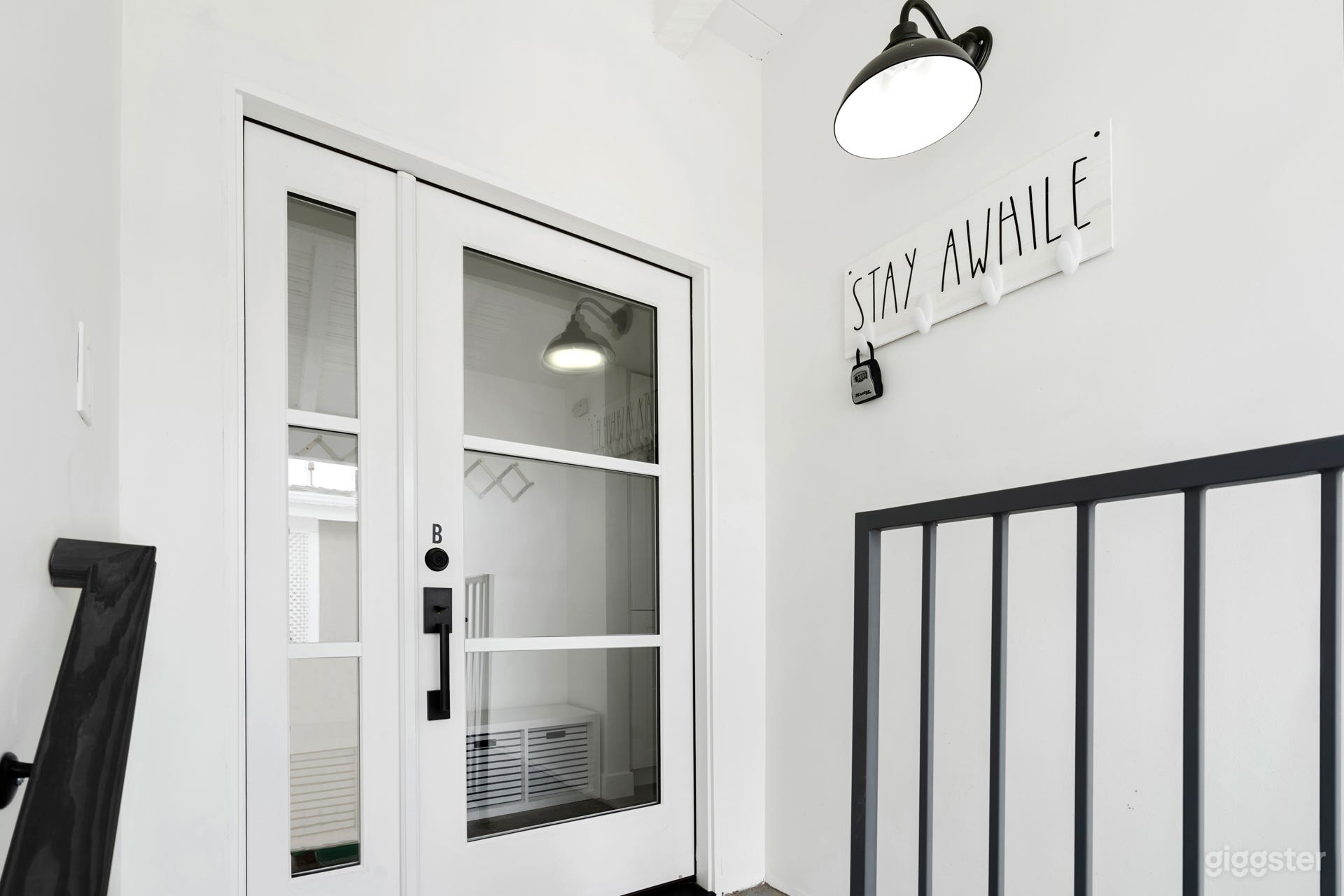 Upstairs front door / landing