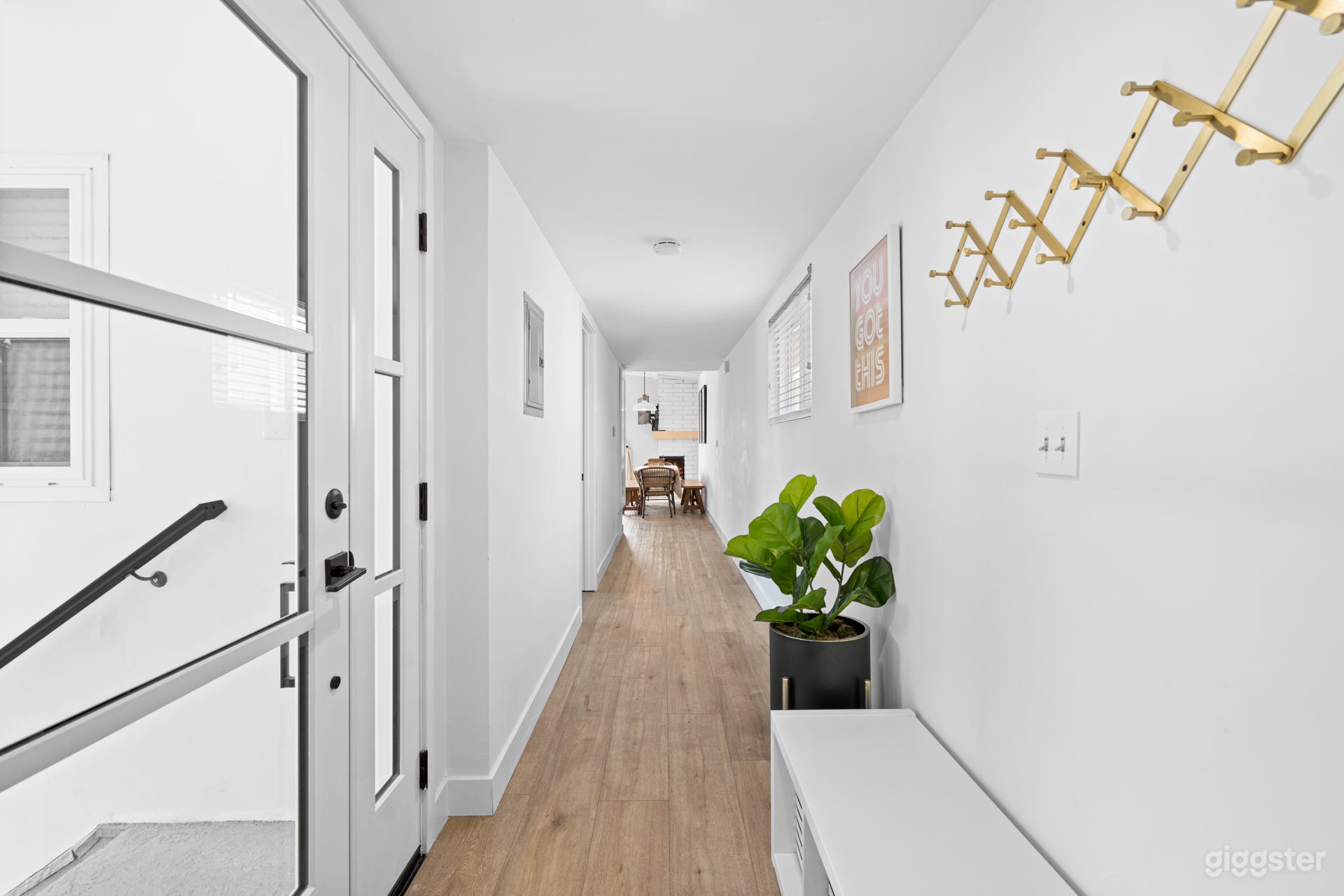 Upstairs front door / hallway to living room
