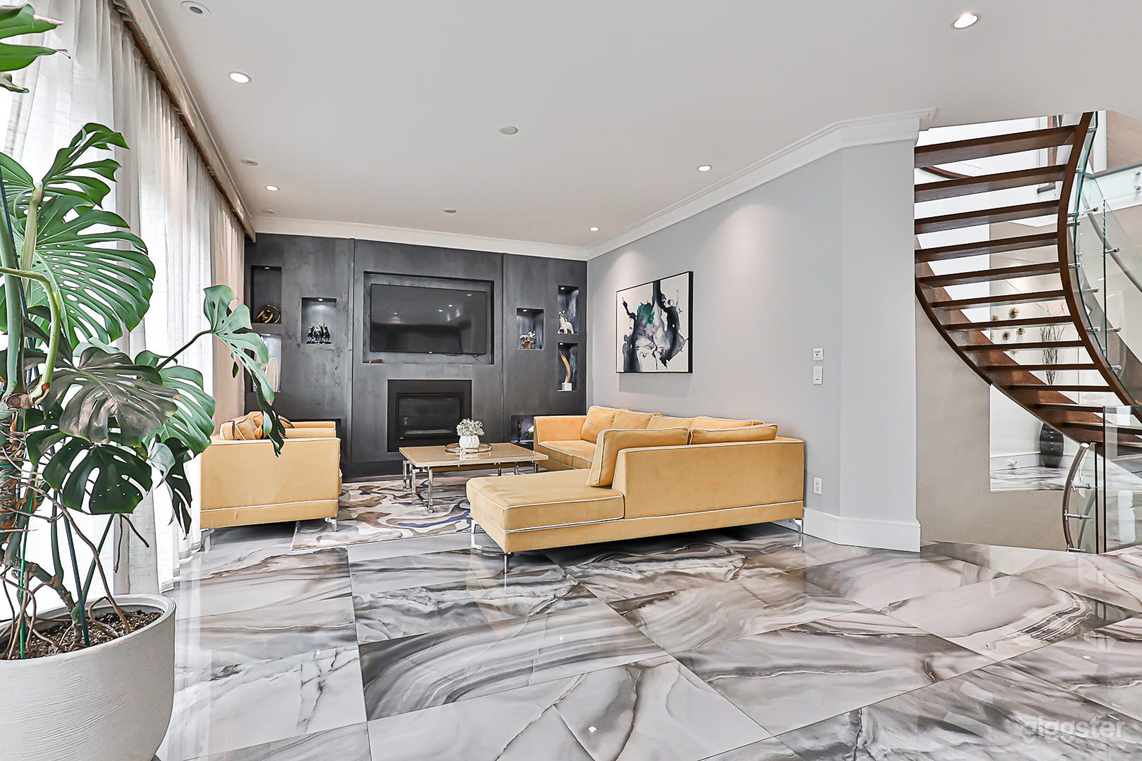 Modern Luxury Home - Shoots-Events-Retreats Photo 3