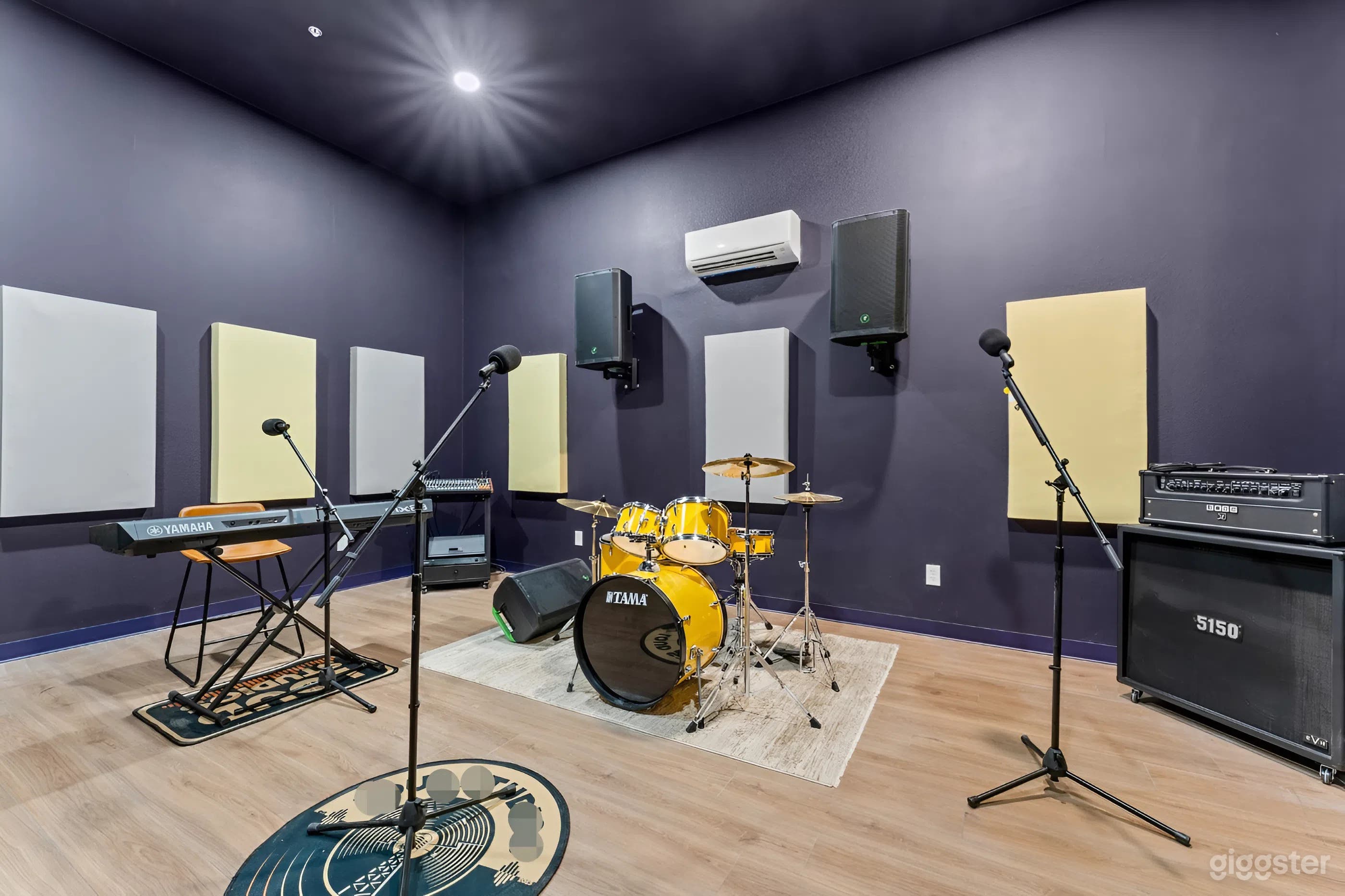 Purple Room - Rehearsal Space Photo 3