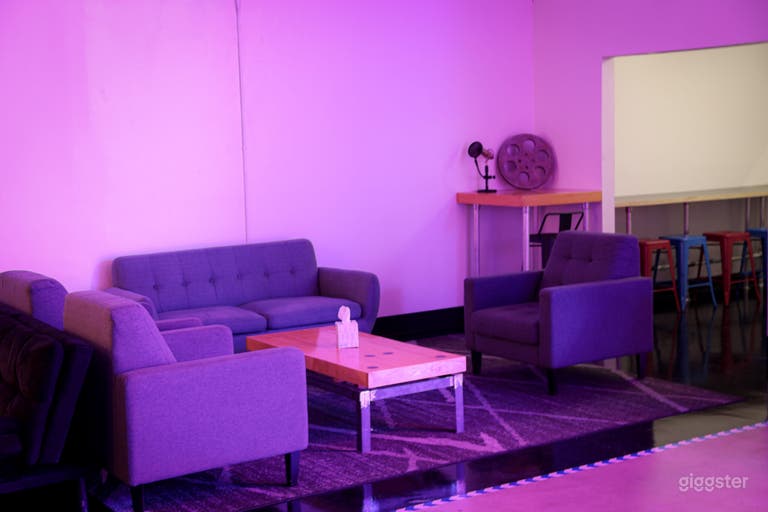  Premium 3750 square foot sound stage in Burbank 