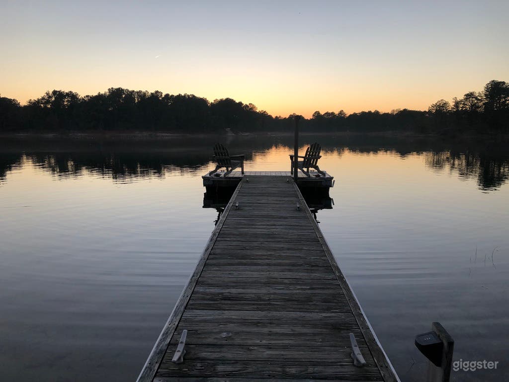 Private Lakefront Outdoor Production and Photoshoot Photo 4