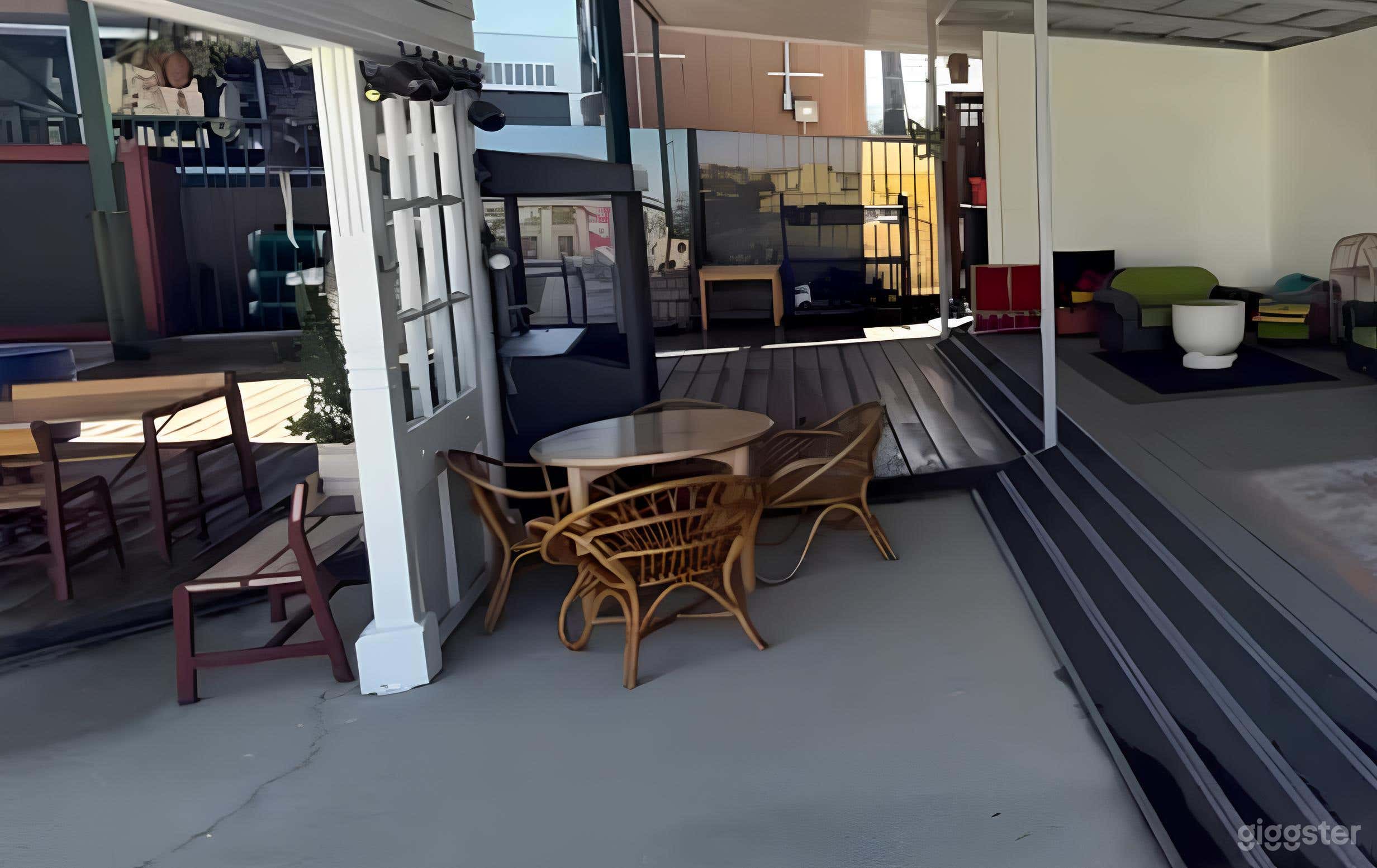 Spacious School Patio Photo 2