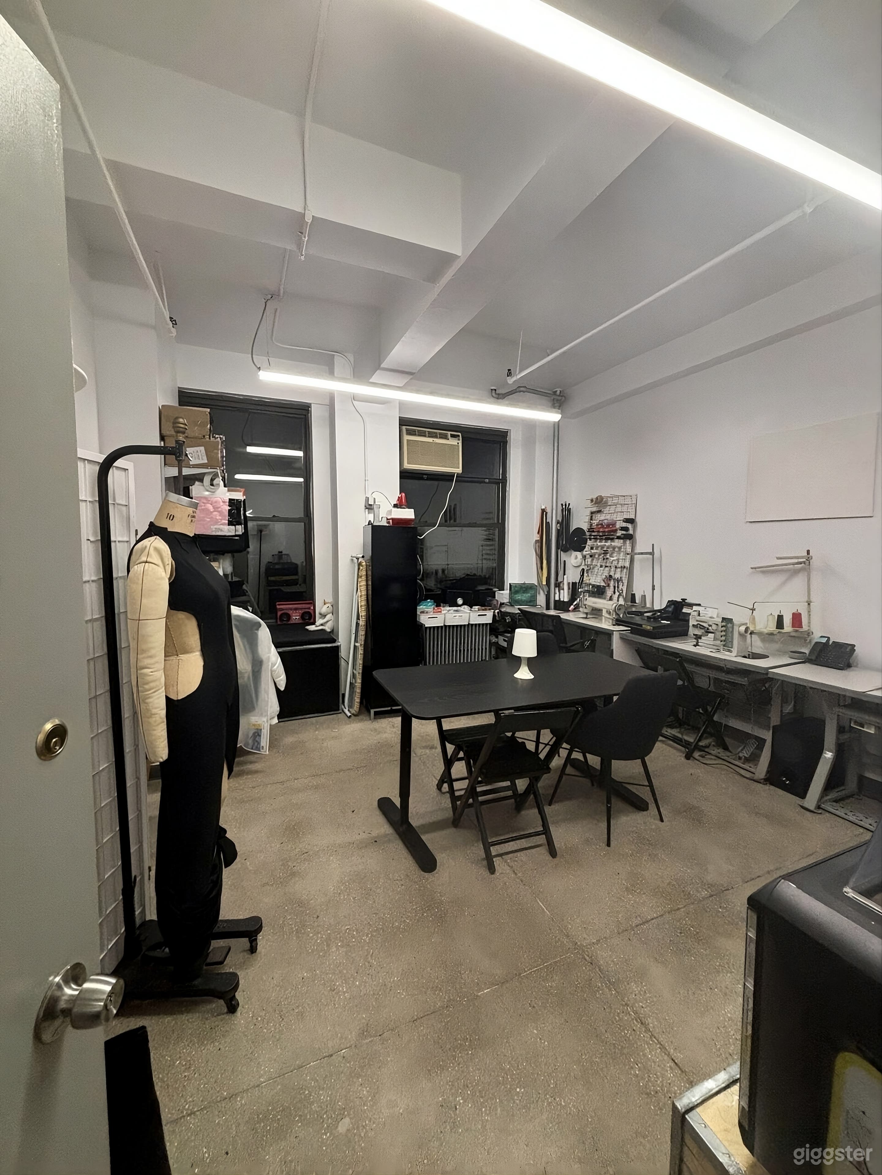 Fully Equipped Fashion Design Studio in Garment District Photo 1