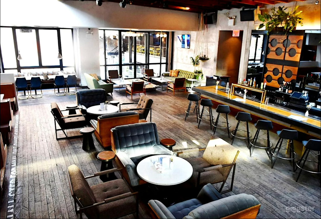 2,400 sq ft Indoor–Outdoor Venue Photo 1