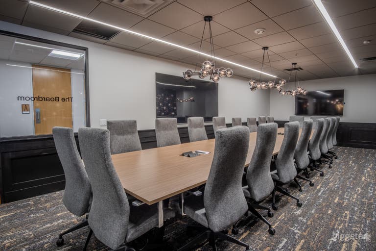  Sala de Juntas de lujo para 20 personas en Uptown 