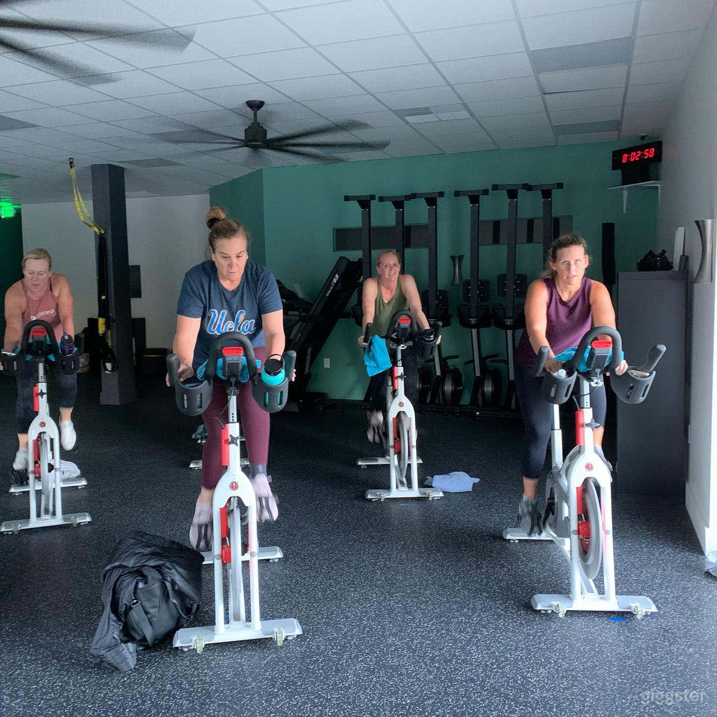 Completely Renovated Studio with Open Floor Plan for Workouts in Signal Mountain (Buyout) Photo 4