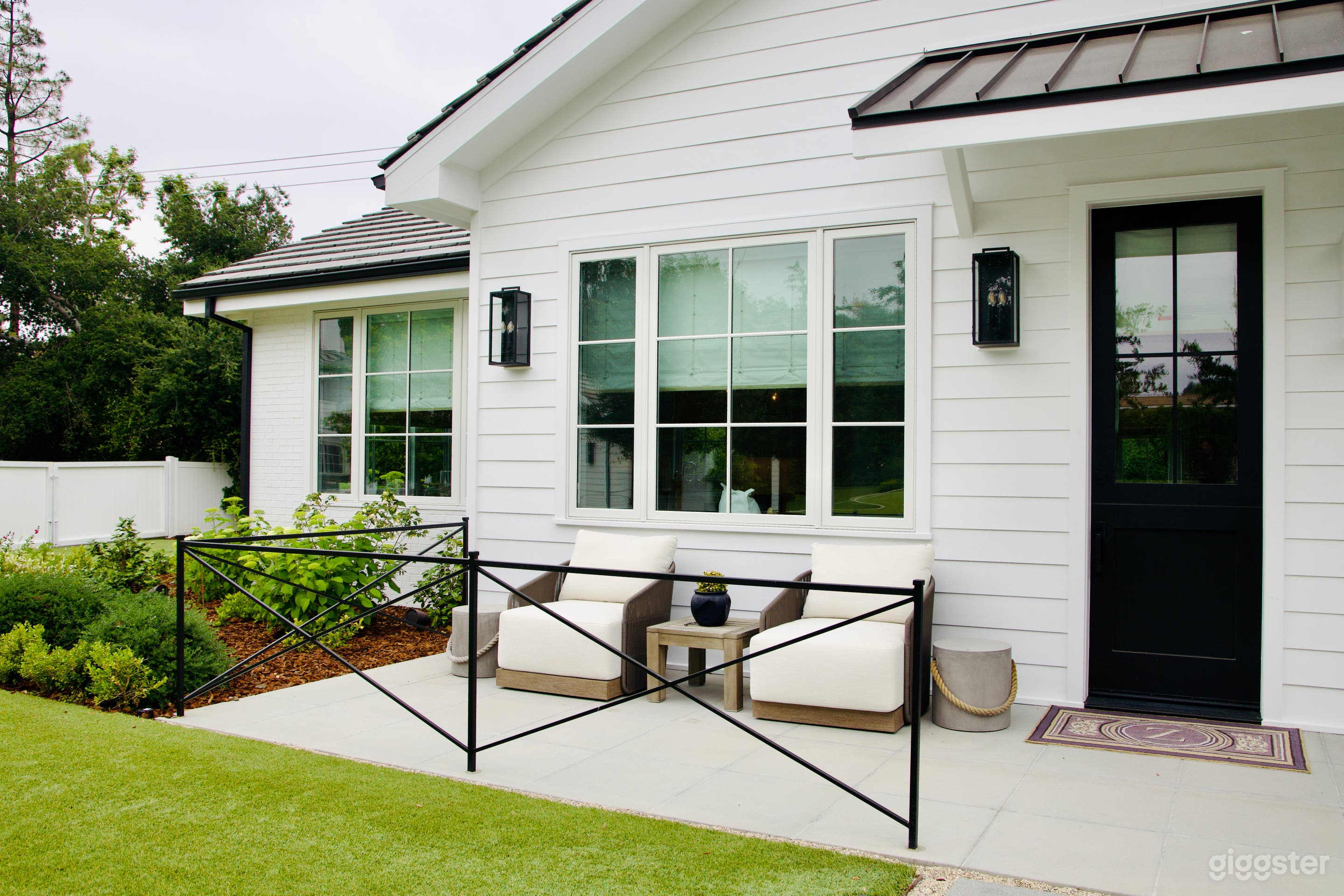 Modern Farmhouse Retreat // Hidden Hills  Photo 2