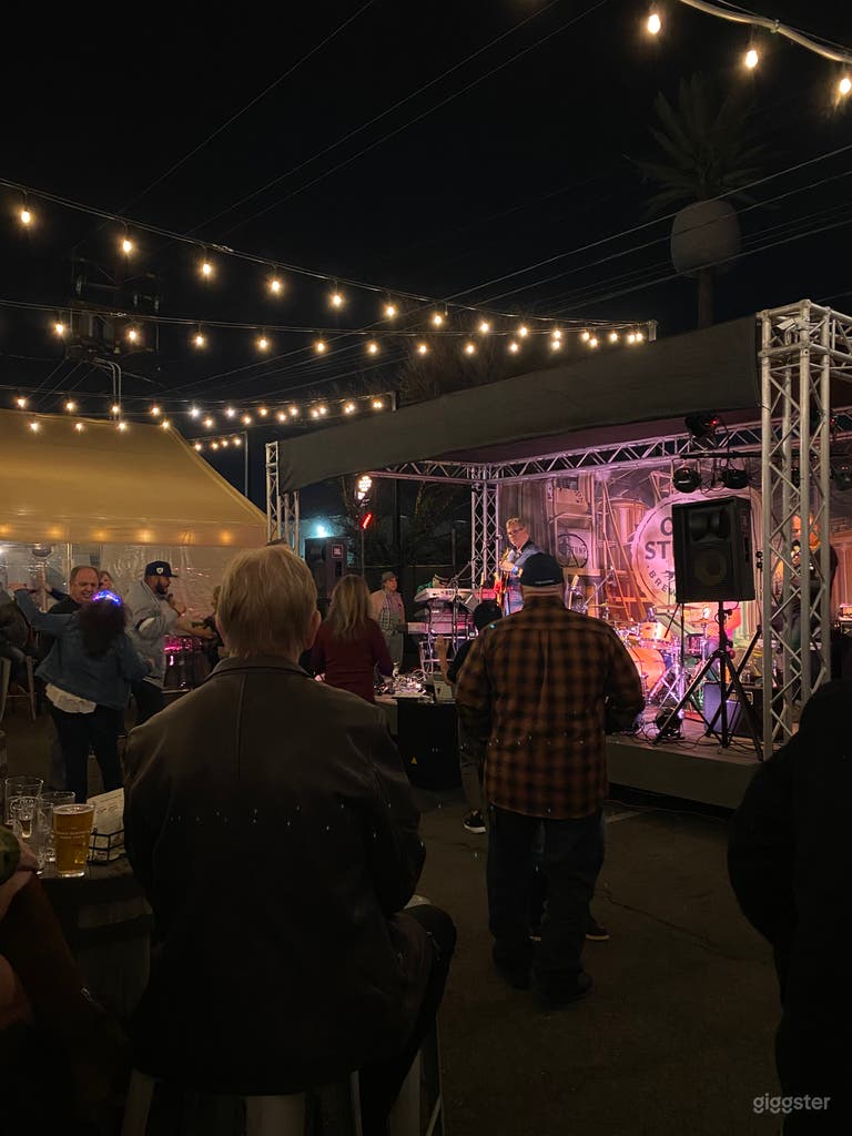  Huge Patio Brewery in Pomona 