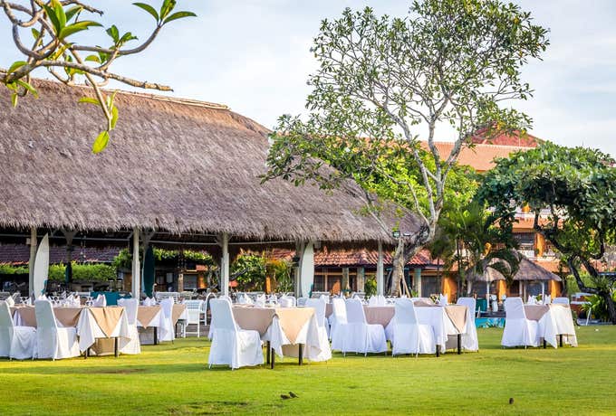 Austin Texas Outside Patio Bars Near Me The Cabins At Rim Rock