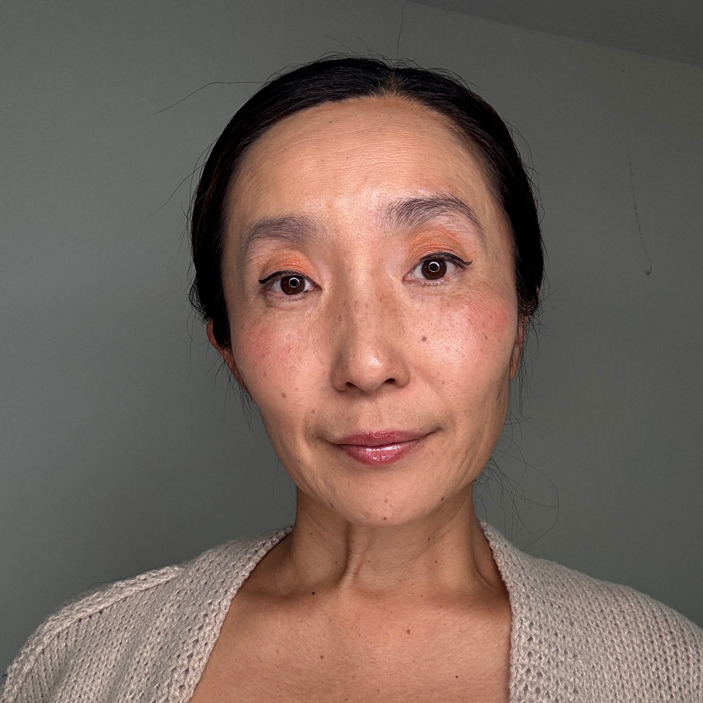 Ayumi W.