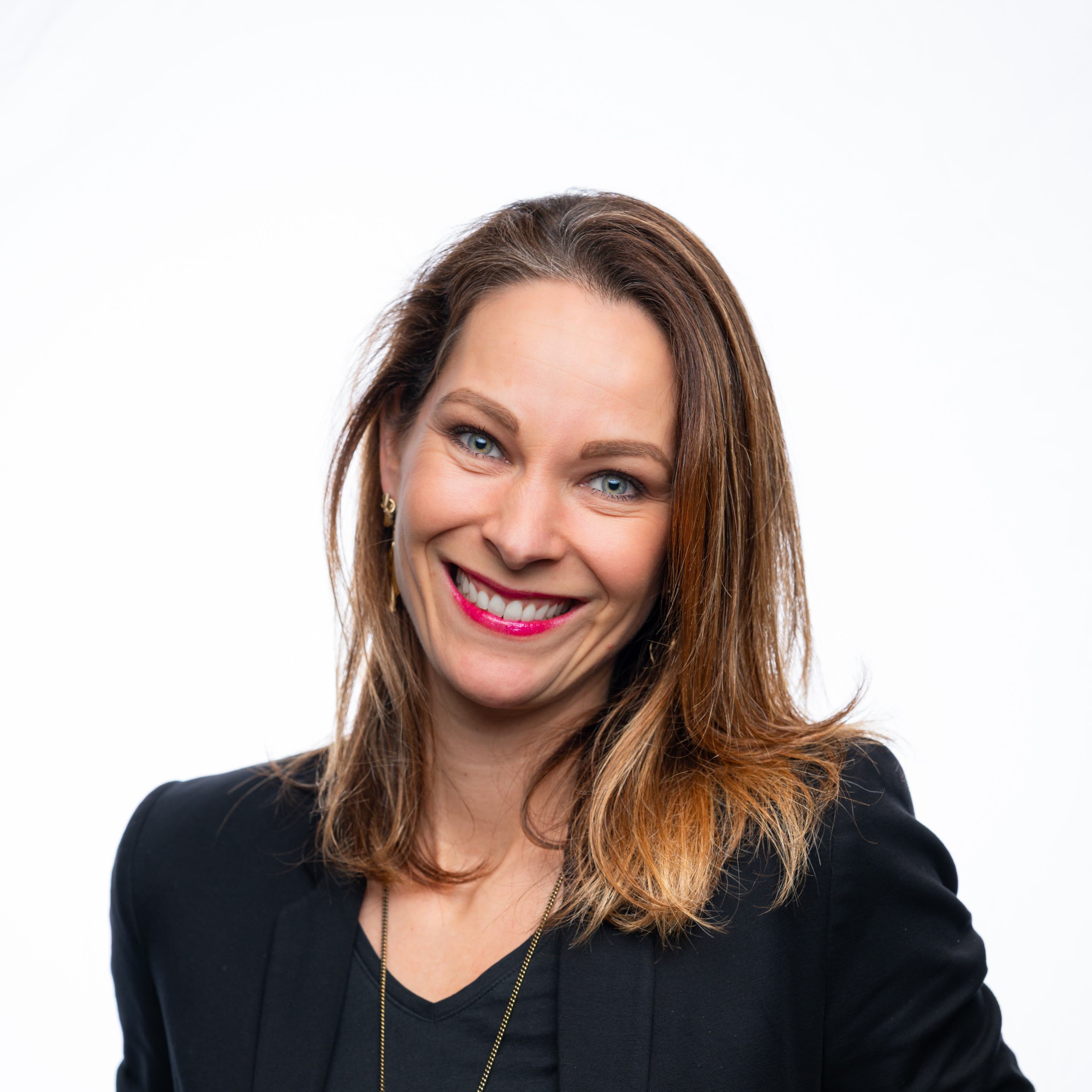 Nadine W.
