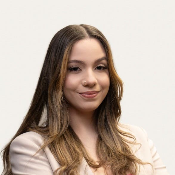 Carolina F.