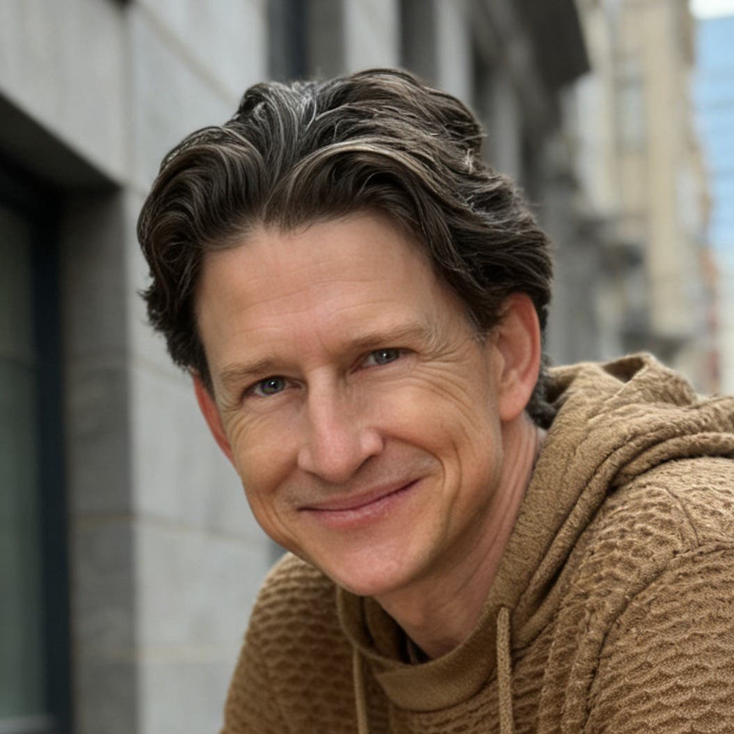 Lukas B.