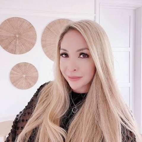 Rianna L.