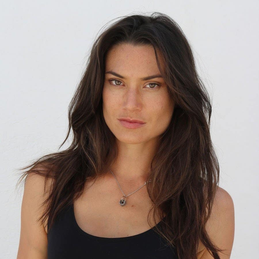 Victoria C.